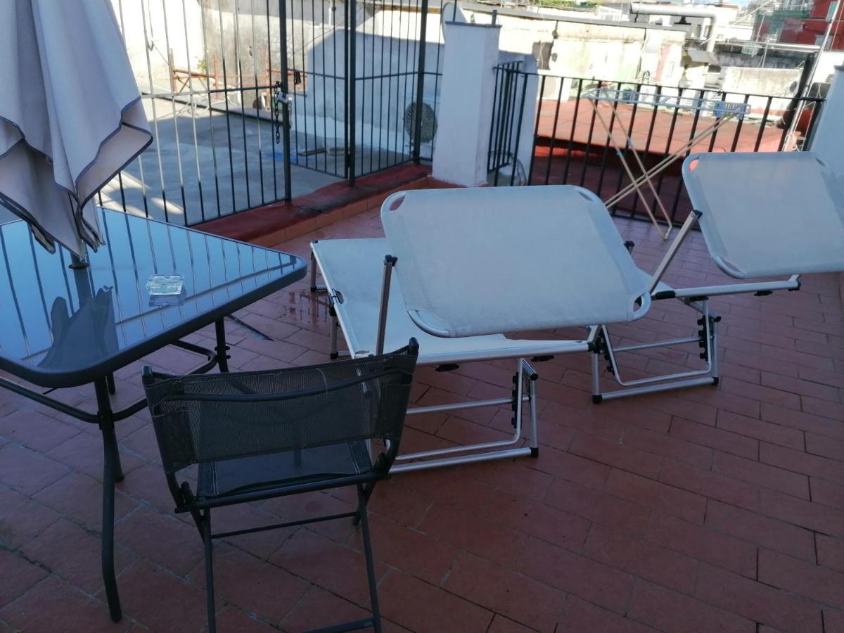 Napoli Royal Flats Villa ภายนอก รูปภาพ